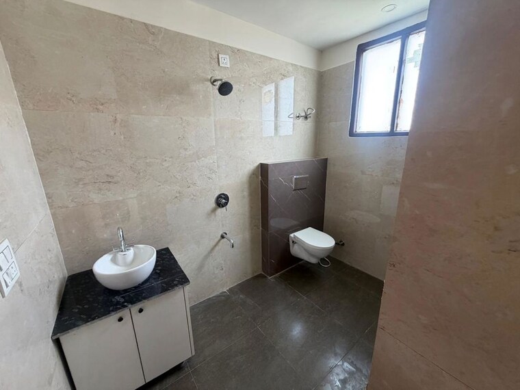 Bathroom, ghb-splande 3 Bedroom 1800 Sq.Ft. Apartment In Patiala Road Zirakpur 10680582