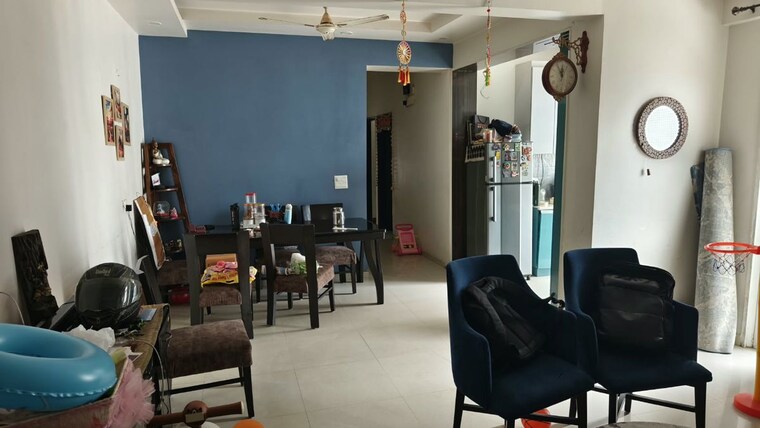 Living Room, prateek-wisteria 2.5 Bedroom 1385 Sq.Ft. Apartment In Sector 77 Noida 10680555