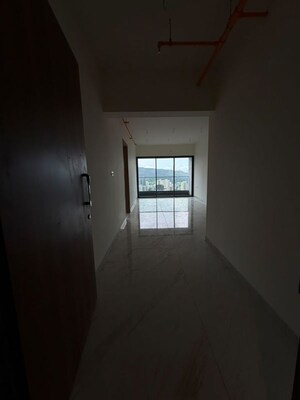 Room in 3 BHK Apartment at Raymond The Address, Pokhran Road No Two – for Rent