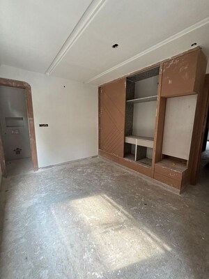 Room in 3 BHK Builder Floor at Rohini Sector 15 – for Sale