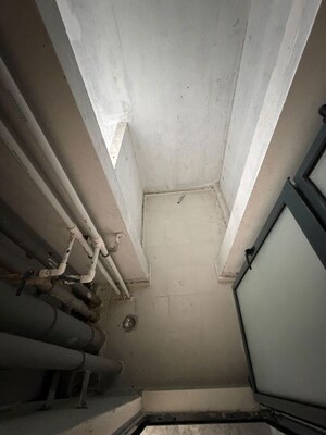Building Lobby in 3 BHK Apartment at Raymond The Address, Pokhran Road No Two – for Rent