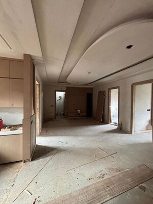 Building Lobby in 5 BHK Builder Floor at Rohini Sector 15 – for Sale