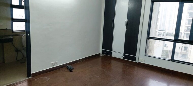 Room, sector 51 2 Bedroom 400 Sq.Ft. Independent House In Sector 51 Noida 10680636