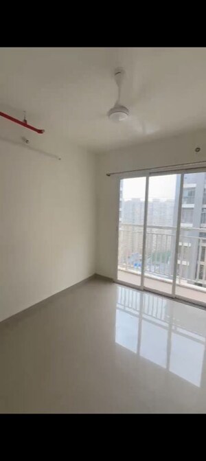Room in 2 BHK Apartment at Puranik Grand Central, Vartak Nagar – for Rent