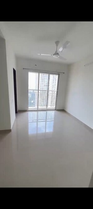 2 BHK Apartment For Rent in Puranik Grand Central, Vartak Nagar