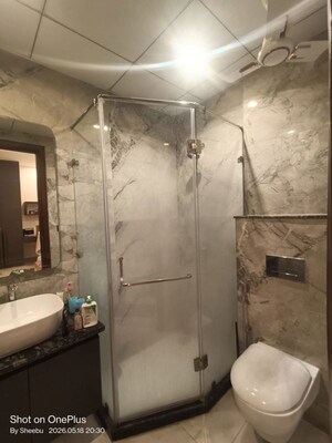 Bathroom in 3 BHK Builder Floor at Smart World Orchard, Sector 61 – for Rent