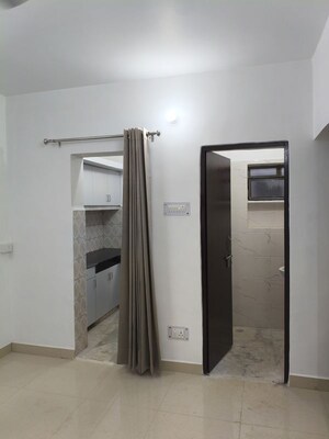 Building Lobby in 1 BHK Apartment at Udaigiri Apartments, Sector 34 – for Rent