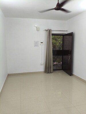 Room in 1 BHK Apartment at Udaigiri Apartments, Sector 34 – for Rent