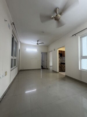Bathroom in 3 BHK Apartment at Mapsko Paradise, Sector 83 – for Rent