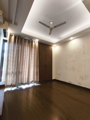 3 BHK Builder Floor For Rent in Smart World Orchard, Sector 61