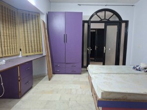 Building Lobby in 3 BHK Builder Floor at Smart World Orchard, Sector 61 – for Rent