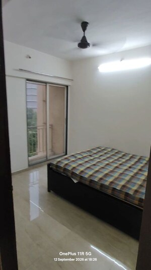 Room in 2 BHK Apartment at Fiama Residency, Thane West – for Rent