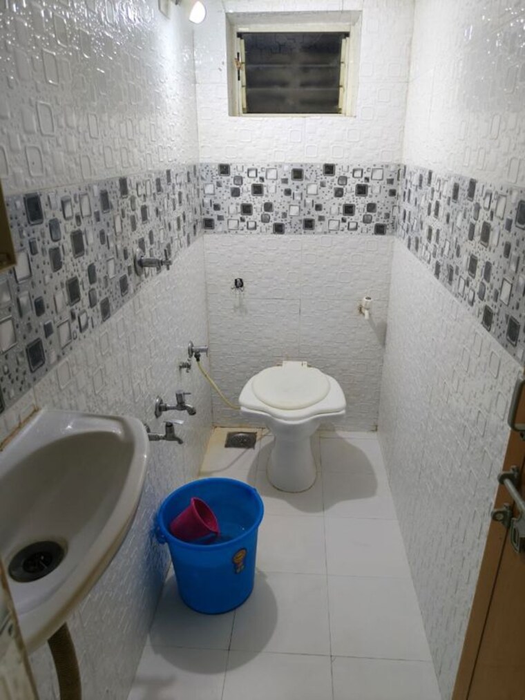 Bathroom, jivraj park 2 Bedroom 1250 Sq.Ft. Apartment In Jivraj Park Ahmedabad 10680682