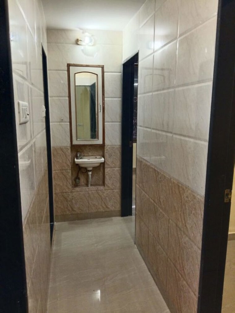 Bathroom, sadhana-chs 2 Bedroom 750 Sq.Ft. Apartment In Vile Parle East Mumbai 10680702