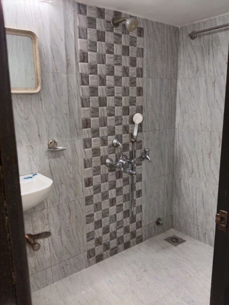 Bathroom, sadhana-chs 2 Bedroom 750 Sq.Ft. Apartment In Vile Parle East Mumbai 10680702