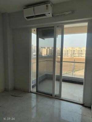 Building Lobby in 3.5 BHK Apartment at Signature Global City, Sector 37d – for Rent