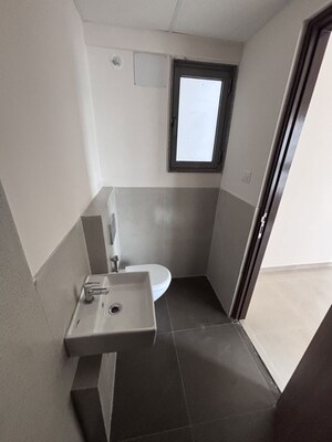 Furnished Amenities in 1 BHK Apartment at Piramal Vaikunth, Balkum Pada – for Rent
