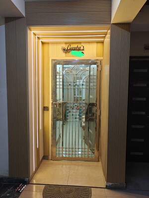 2 BHK Apartment – Entrance View at Gaur City 2 - 16th Avenue, Sector 16c Greater Noida - for Rent