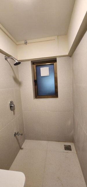 Room in 2 BHK Apartment at Navneet Apartment, Andheri West – for Rent