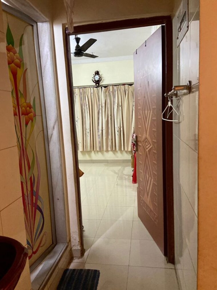Bathroom, bandra west 2 Bedroom 700 Sq.Ft. Apartment In Bandra West Mumbai 10680778