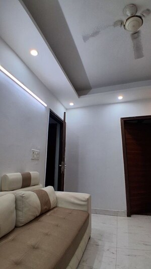 Furnished Amenities in 1 BHK Builder Floor at ROF Portico, Sector 43 – for Rent