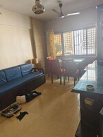 2 BHK +  700 Sq.Ft. Apartment in Bandra West