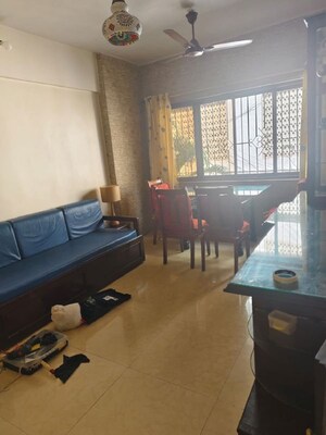 2 BHK Apartment For Rent in Bandra West