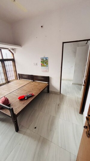 Bedroom in 1 BHK Builder Floor at Defence Colony – for Rent