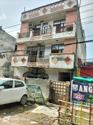  Apartment For Sale in Loni