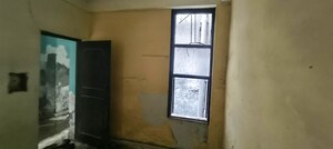 Room in  Apartment at Loni – for Sale