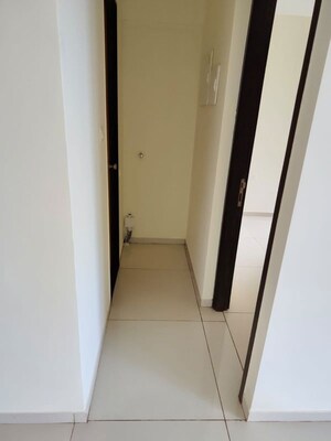 Building Lobby in 2 BHK Apartment at Kalpataru Vivant, Jogeshwari East – for Rent
