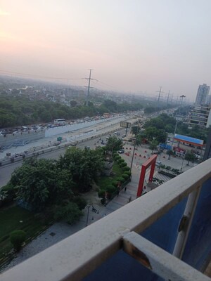  Office Space For Sale in Gaur City Mall, Sector 4 Greater Noida