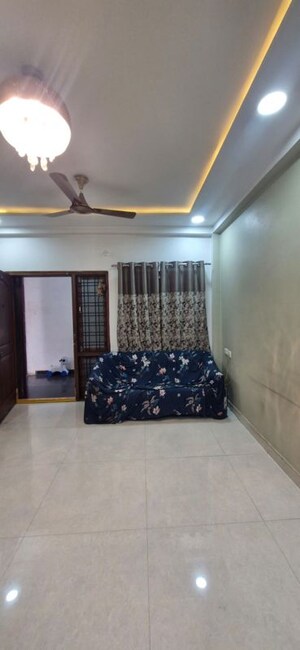 Bedroom in 3 BHK Builder Floor at Kondapur – for Rent