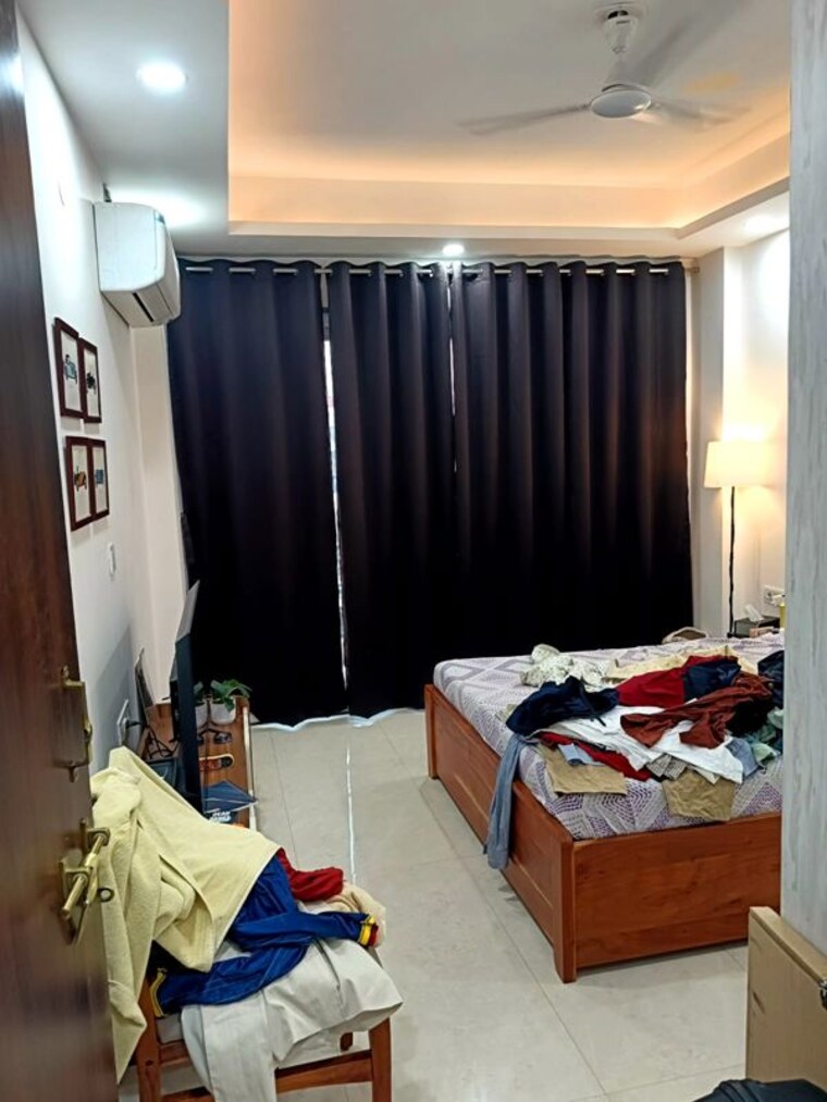 Team Area, orchid-island 3 Bedroom 1800 Sq.Ft. Builder Floor In Sector 51 Gurgaon 10680904