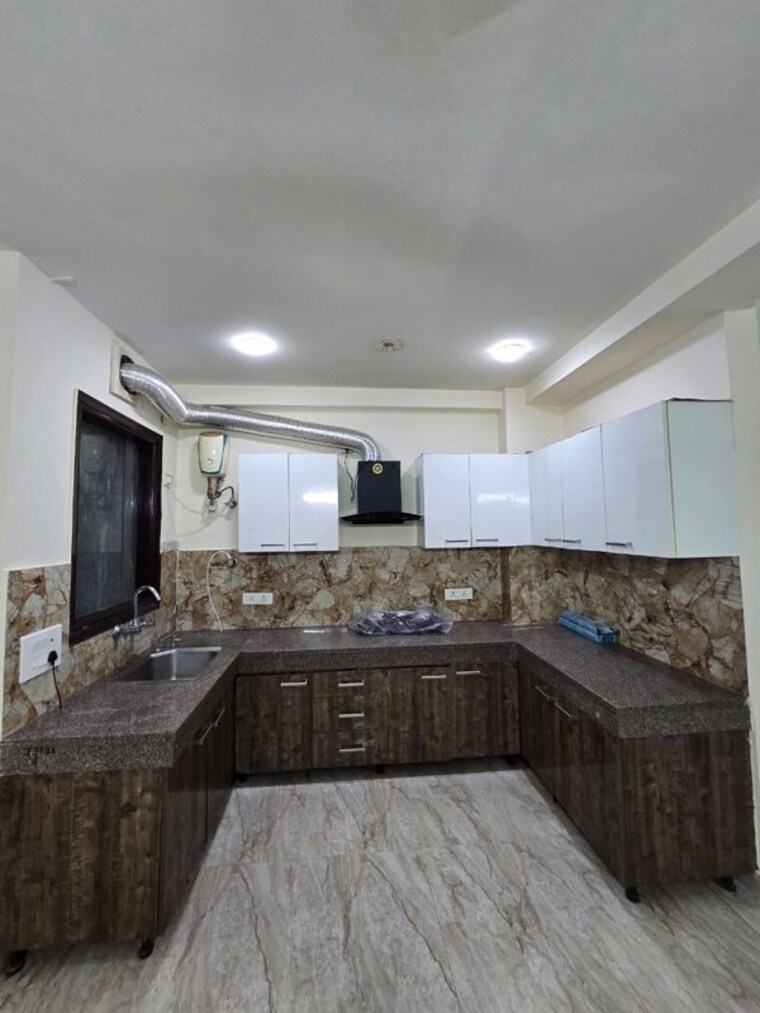 Kitchen, sushant lok i 2 Bedroom 1200 Sq.Ft. Builder Floor In Sushant Lok I Gurgaon 10680928
