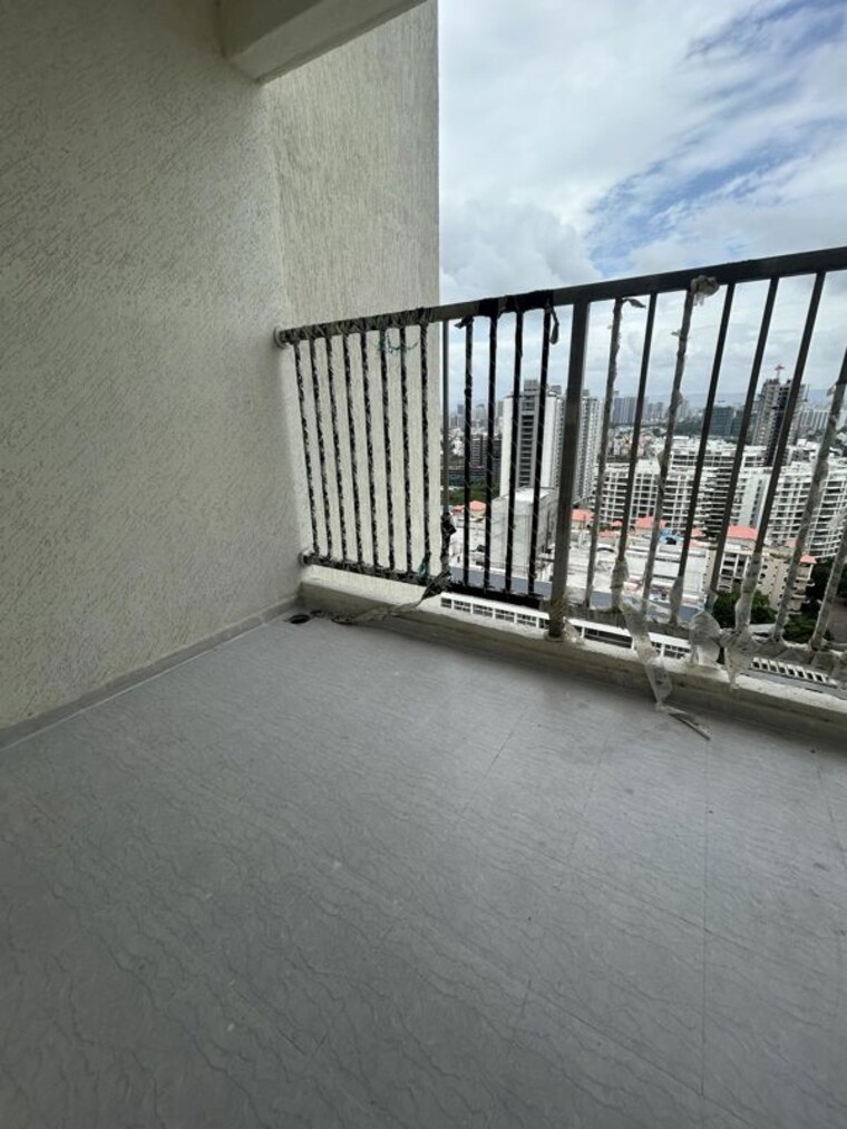 Balcony, goel-ganga-altus 3 Bedroom 900 Sq.Ft. Apartment In Kharadi Pune 10680929