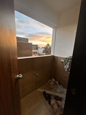 Furnished Amenities in 2 BHK Apartment at Gokul Nagar – for Rent