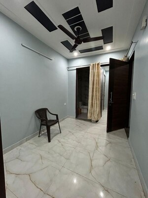 Bedroom in 2 BHK Builder Floor at Palam Vihar – for Rent