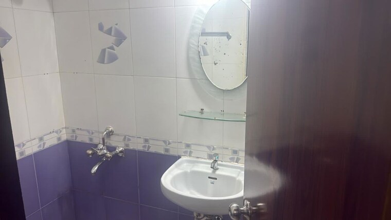 Bathroom, etco-eco-heights 2 Bedroom 720 Sq.Ft. Apartment In Andheri East Mumbai 10680987