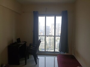 Room in 1 BHK Apartment at Mohid Swiz Heights, Andheri West – for Rent