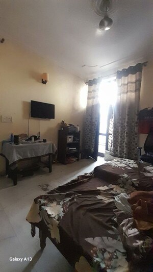 Living Room in 3 BHK Builder Floor at Sector 23a – for Rent