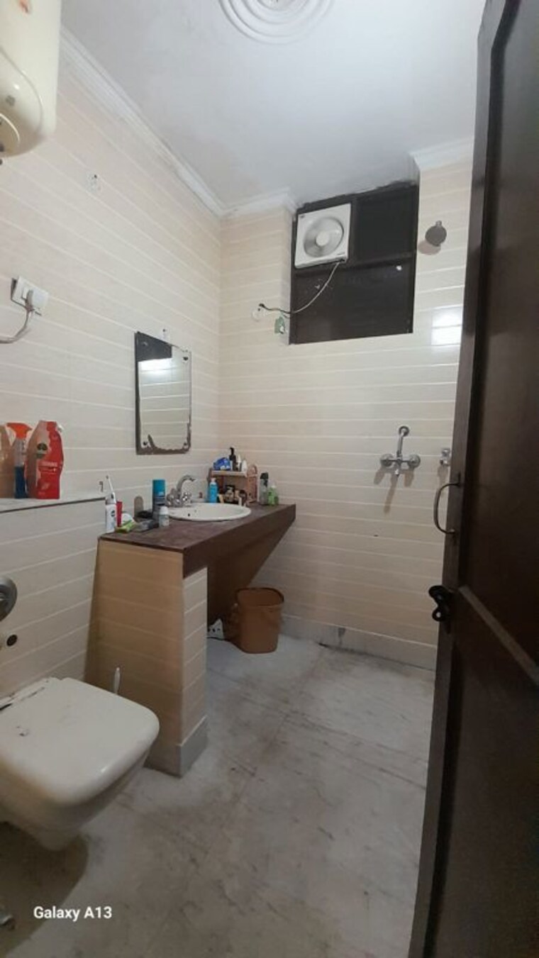 Kitchen, sector 23a 3 Bedroom 2000 Sq.Ft. Builder Floor In Sector 23a Gurgaon 10681014