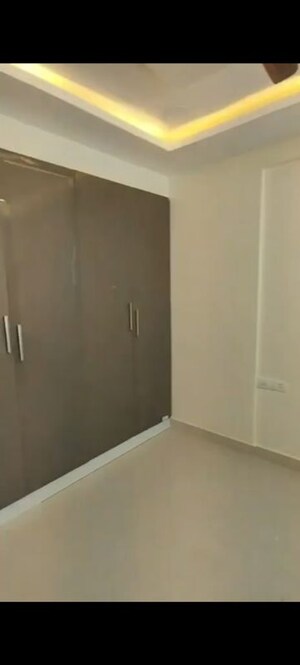 Room in 3 BHK Apartment at Aditya Capitol Heights, Hi Tech City – for Rent