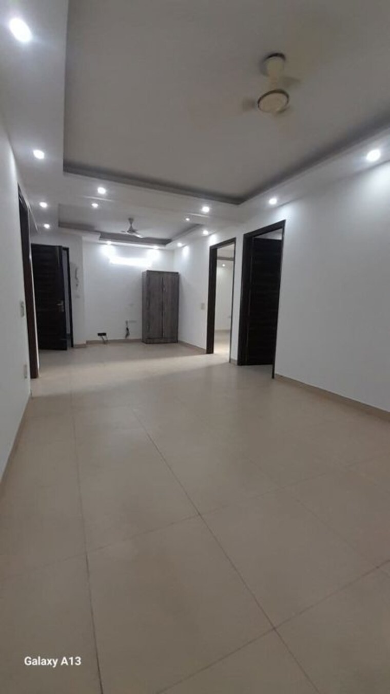 Room, palam vihar 3 Bedroom 2400 Sq.Ft. Builder Floor In Palam Vihar Gurgaon 10681044