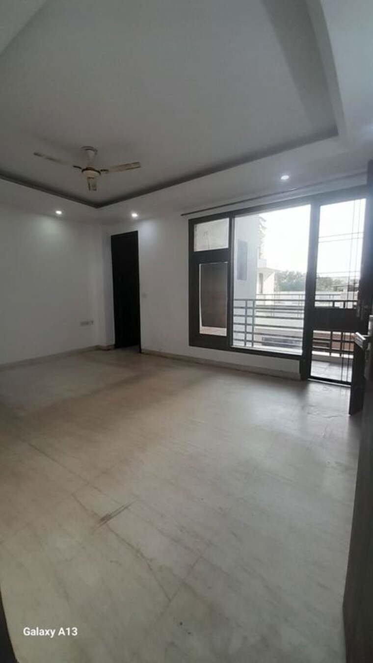 Room, palam vihar 3 Bedroom 2400 Sq.Ft. Builder Floor In Palam Vihar Gurgaon 10681044