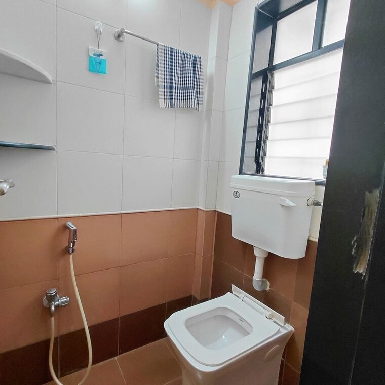 Bathroom, satellite-garden 1 Bedroom 550 Sq.Ft. Apartment In Goregaon East Mumbai 10681049