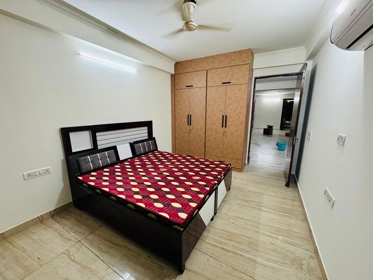 Bedroom, palam vihar 4 Bedroom 3000 Sq.Ft. Builder Floor In Palam Vihar Gurgaon 10681055