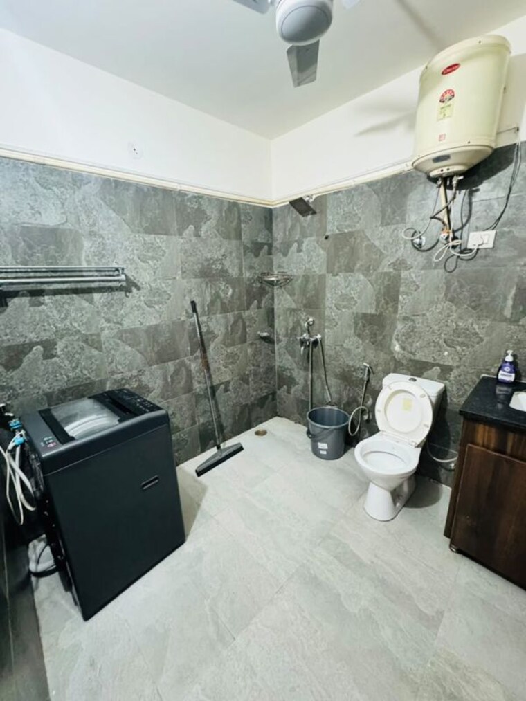 Team Area, palam vihar 4 Bedroom 3000 Sq.Ft. Builder Floor In Palam Vihar Gurgaon 10681055
