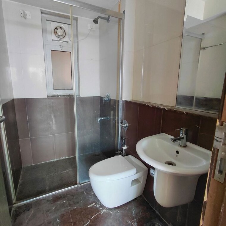 Bathroom, db-woods 2 Bedroom 985 Sq.Ft. Apartment In Goregaon East Mumbai 10681063