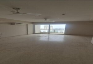 Furnished Amenities in 4 BHK Apartment at DLF The Ultima, Sector 81 – for Rent